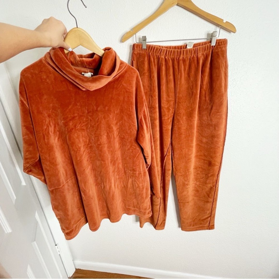 Vintage Saks 5th Ave Rust Velour Velvet Two Piece Lounge Set Size Large