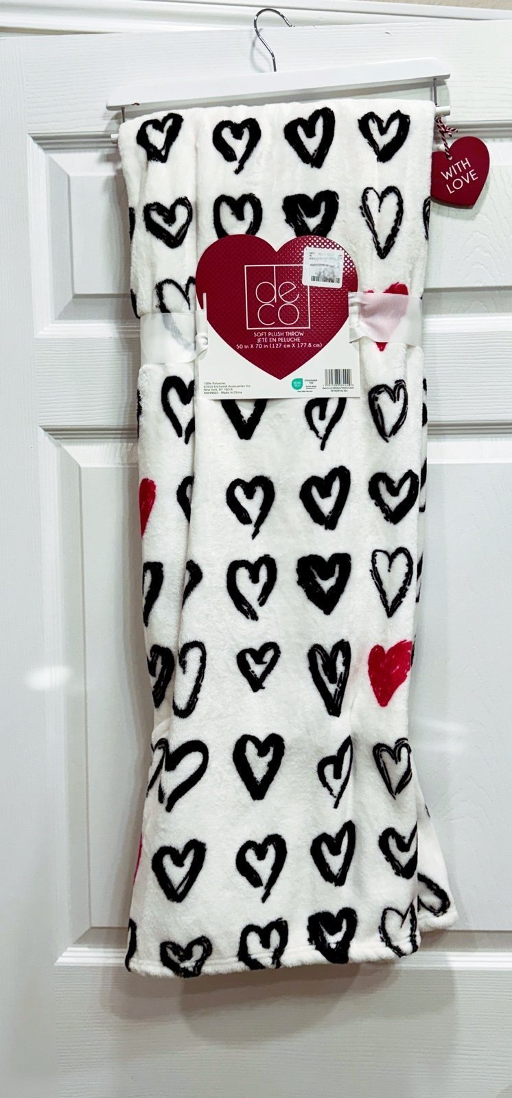 Heart Plush Throw Blanket
