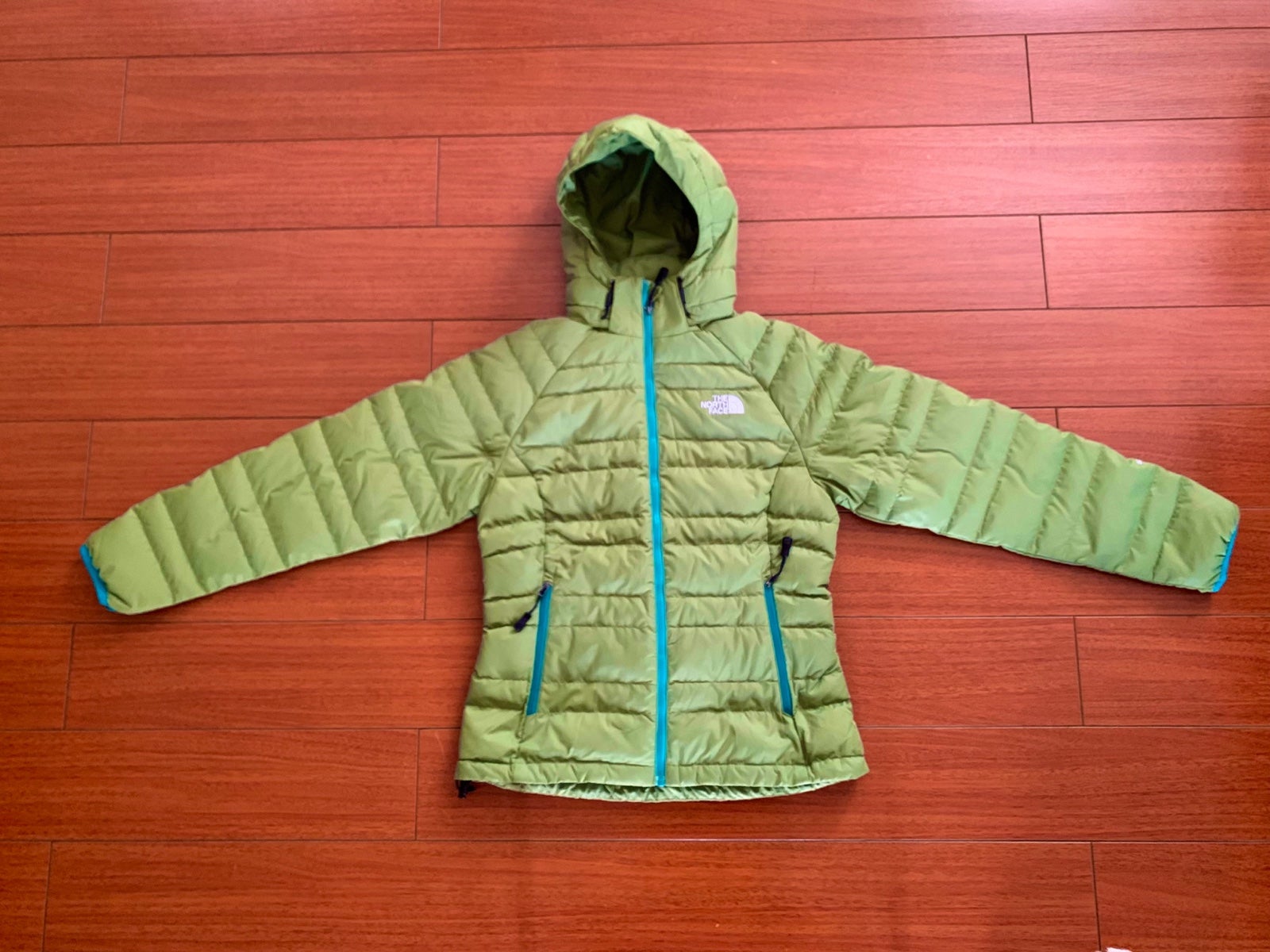 Northface Women’s Down Hoodie Jacket
