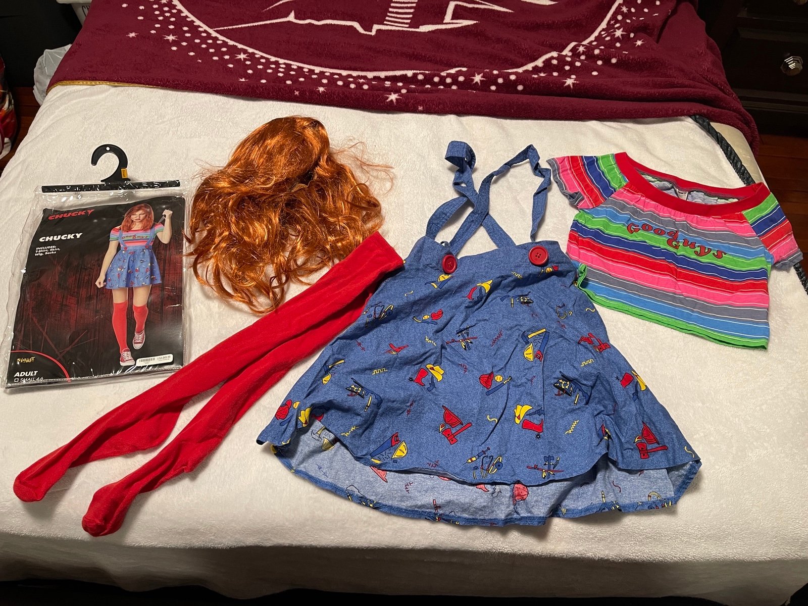 Womens chucky costume S 4-6