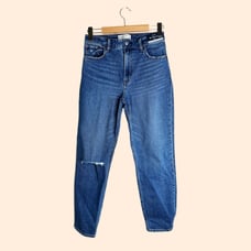 Abercrombie Fitch High Rise Mom Jeans Ripped