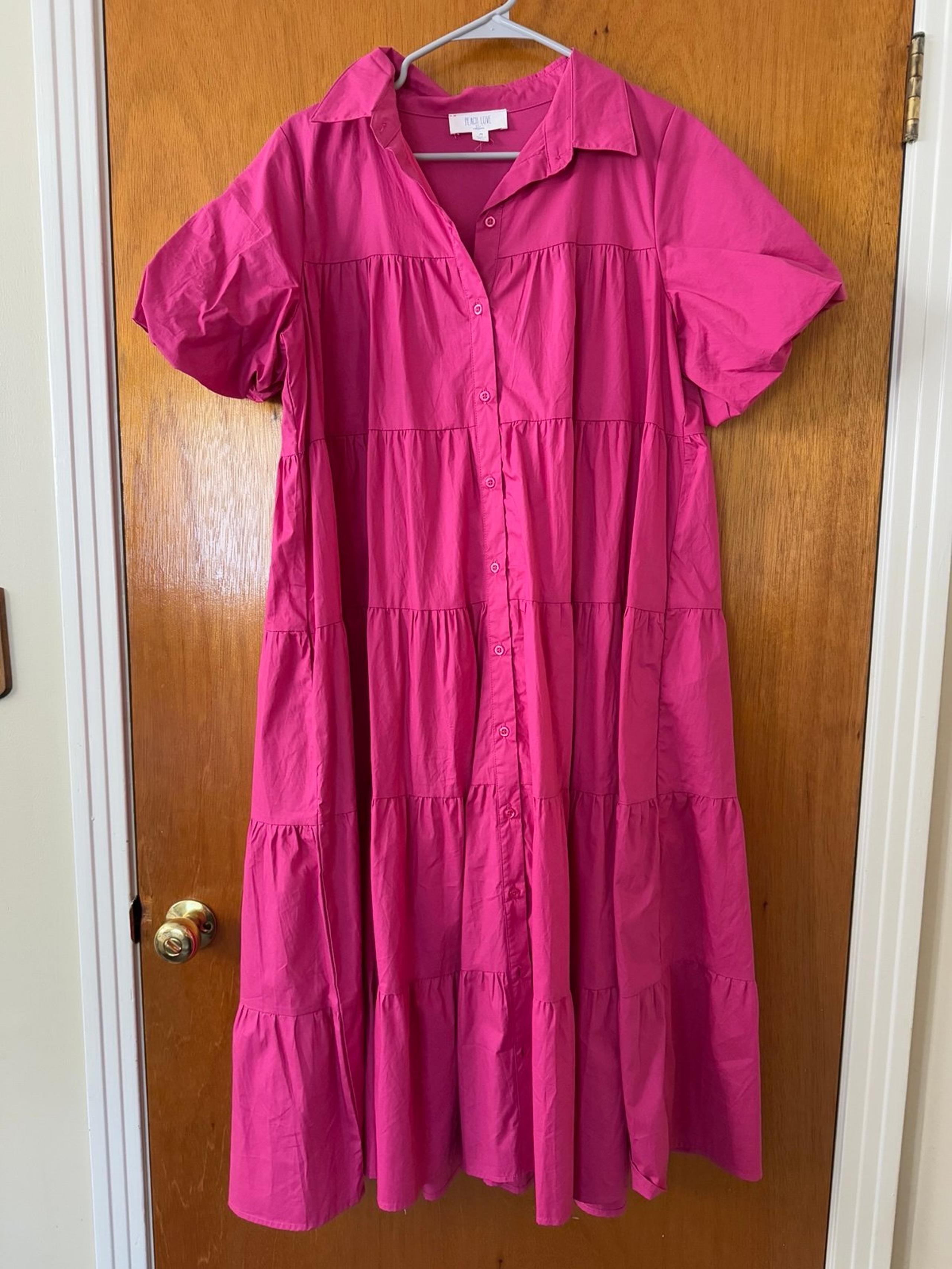 Women’s Peach Love Boutique Dress Size M in EUC