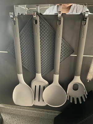 Silicone spatula for non-stick pan High temperature resistant kitchen household