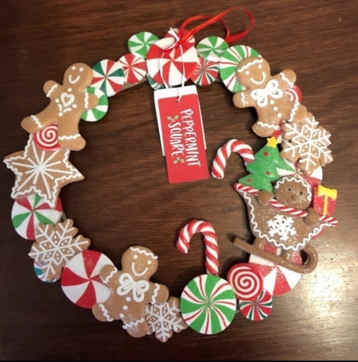 Christmas Peppermint square gingerbread wreath
