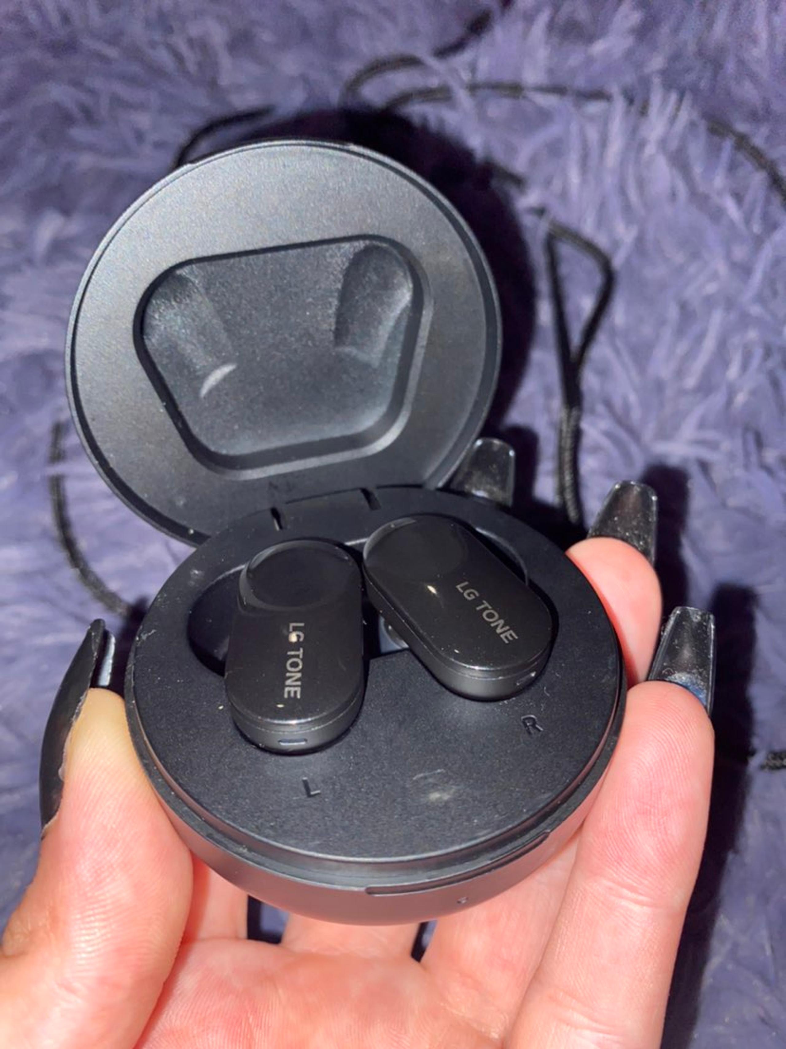 LG bluetooth headphones