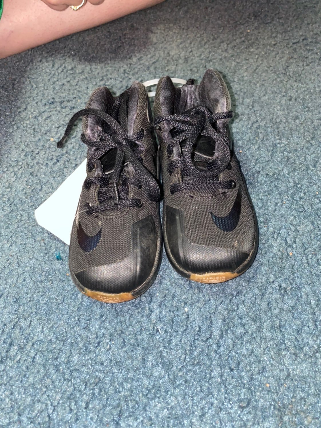 Lebron 13 size 8c all black