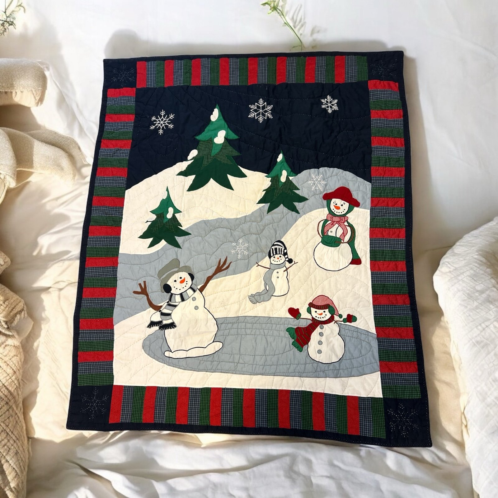 Handmade Winter Scene Snowmen Trees Snowflakes Holiday Christmas Quilt