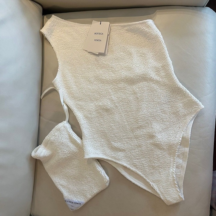 NEW BOTTEGA VENETA ONE SHOULDER SWIMSUIT White SZ L