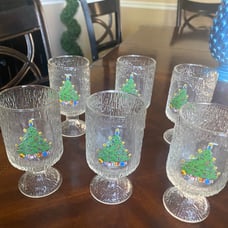 vintage Indiana Glass Crystal Christmas Glasses. set of 6