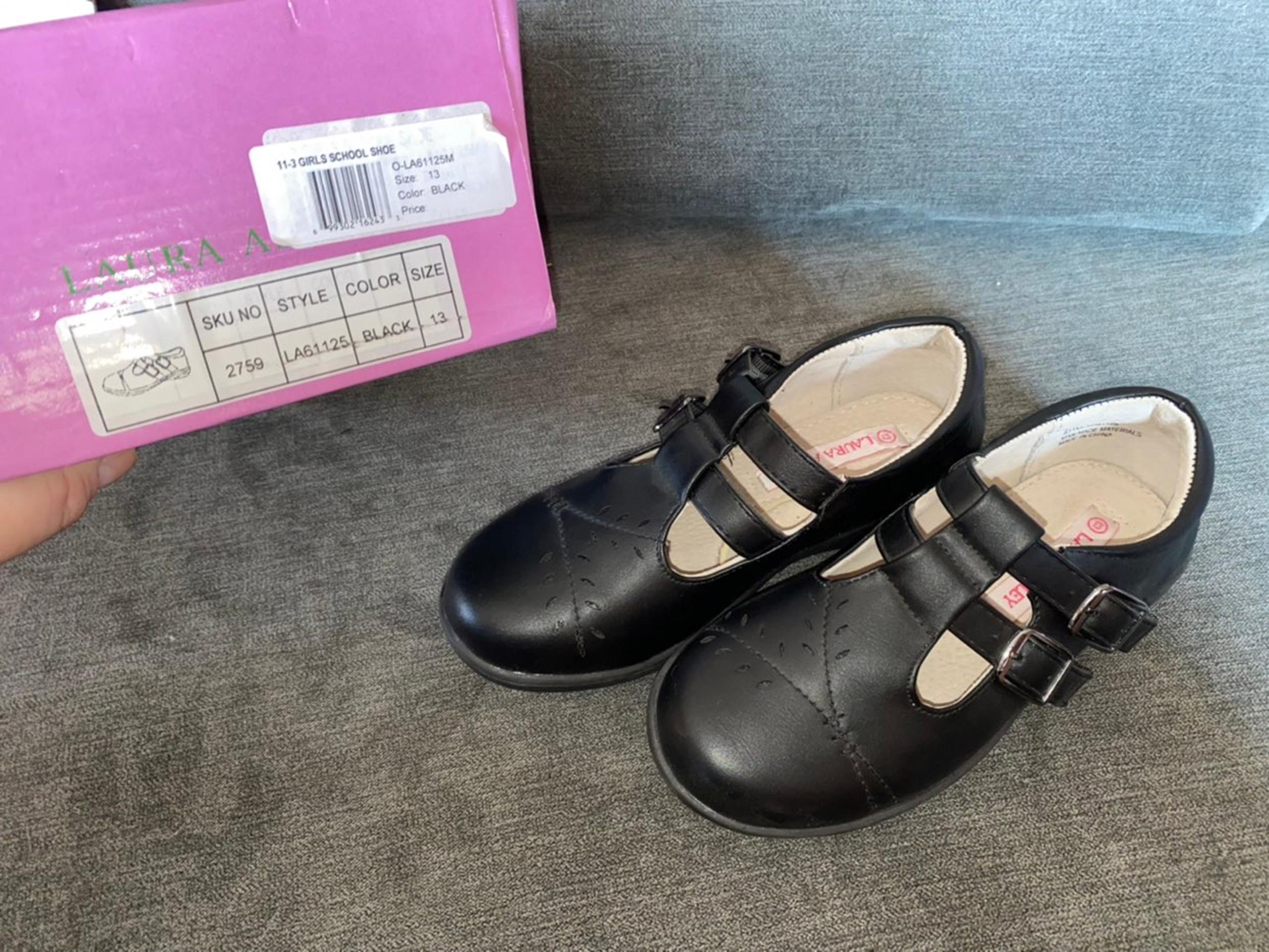 Laura Ashley Girls T-Strap Shoes Size 13 NWT