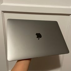 Apple MacBook Air 13 (2019) 1.6GHz Dual-Core i5 16GB RAM 128GB SSD