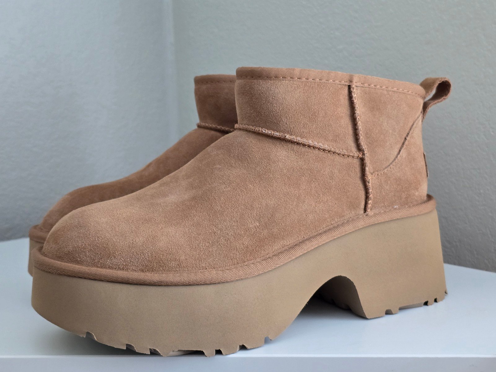 Ugg Australia Classic Mini New Heights Platform Chestnut Boots sz 10