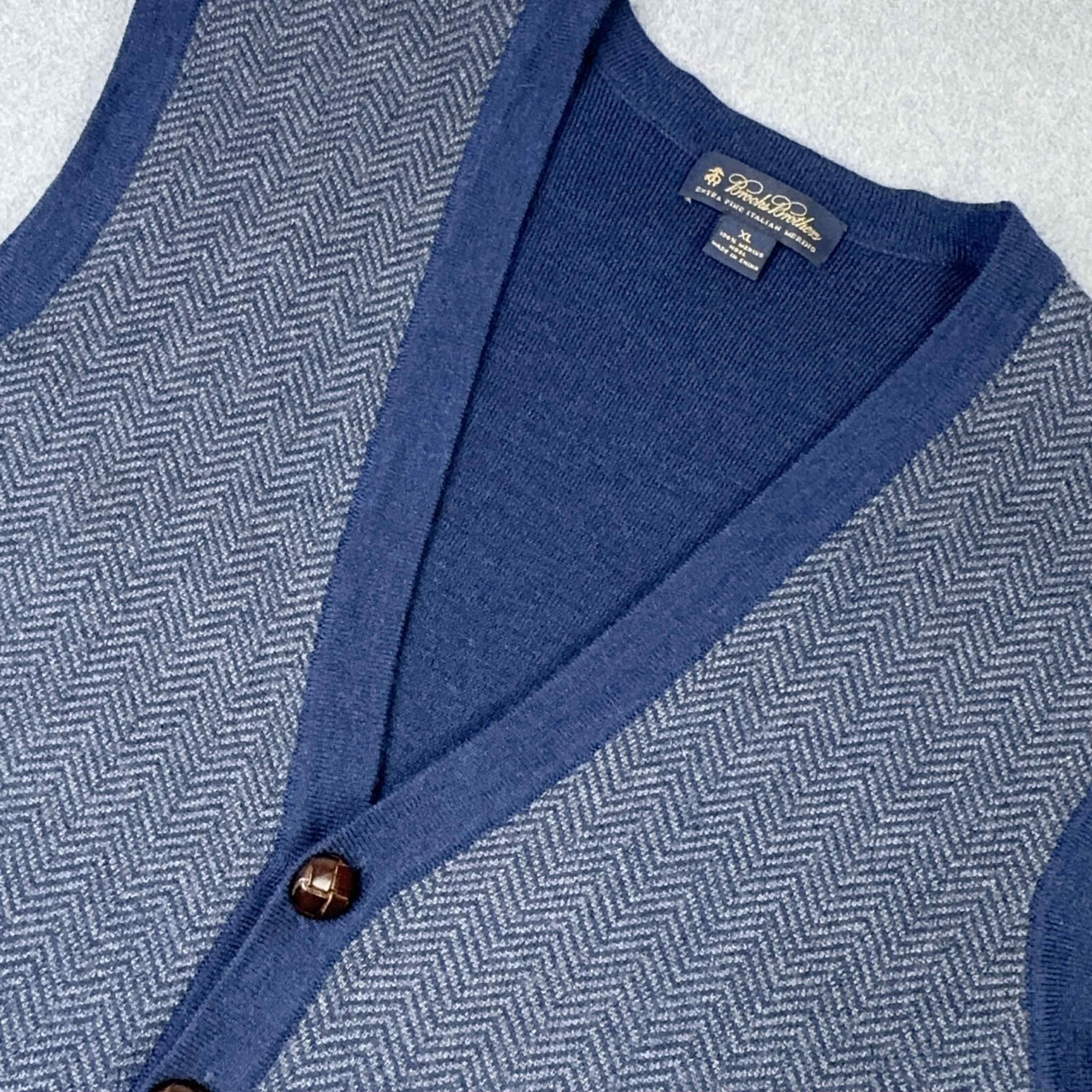 Brooks Brothers Wool Vest Men's XL Navy Chevron Extra Fine Merino Wood Button