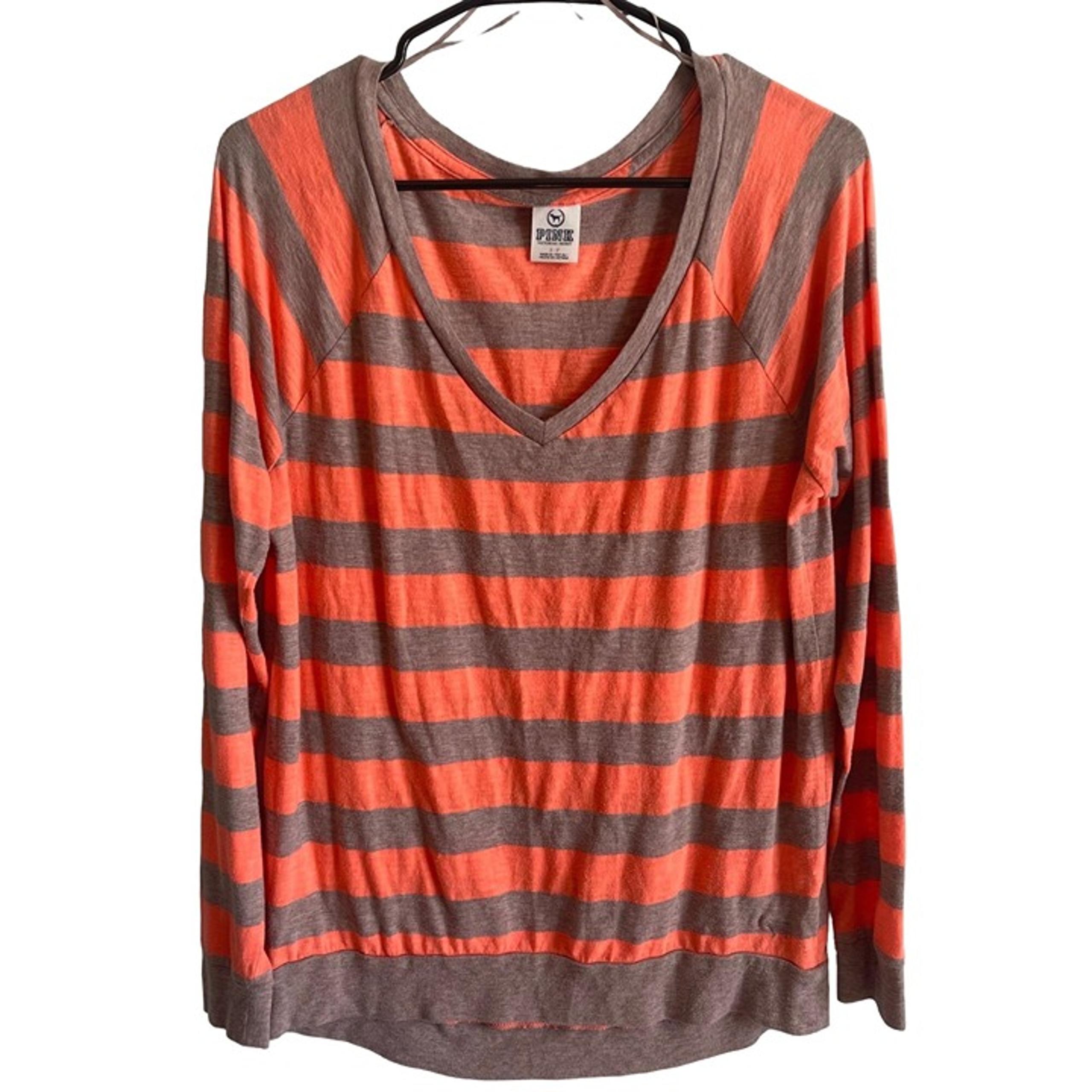 VS Pink V-Neck Long Sleeve Knit Top Women's Small