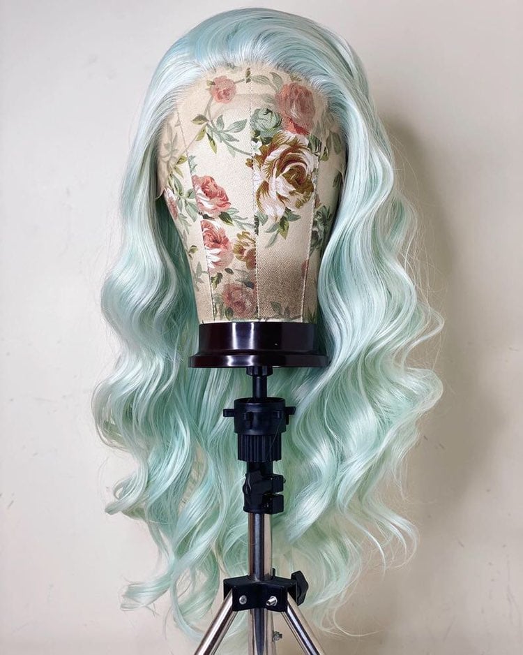 22 green body wavy lacefront wig NEW