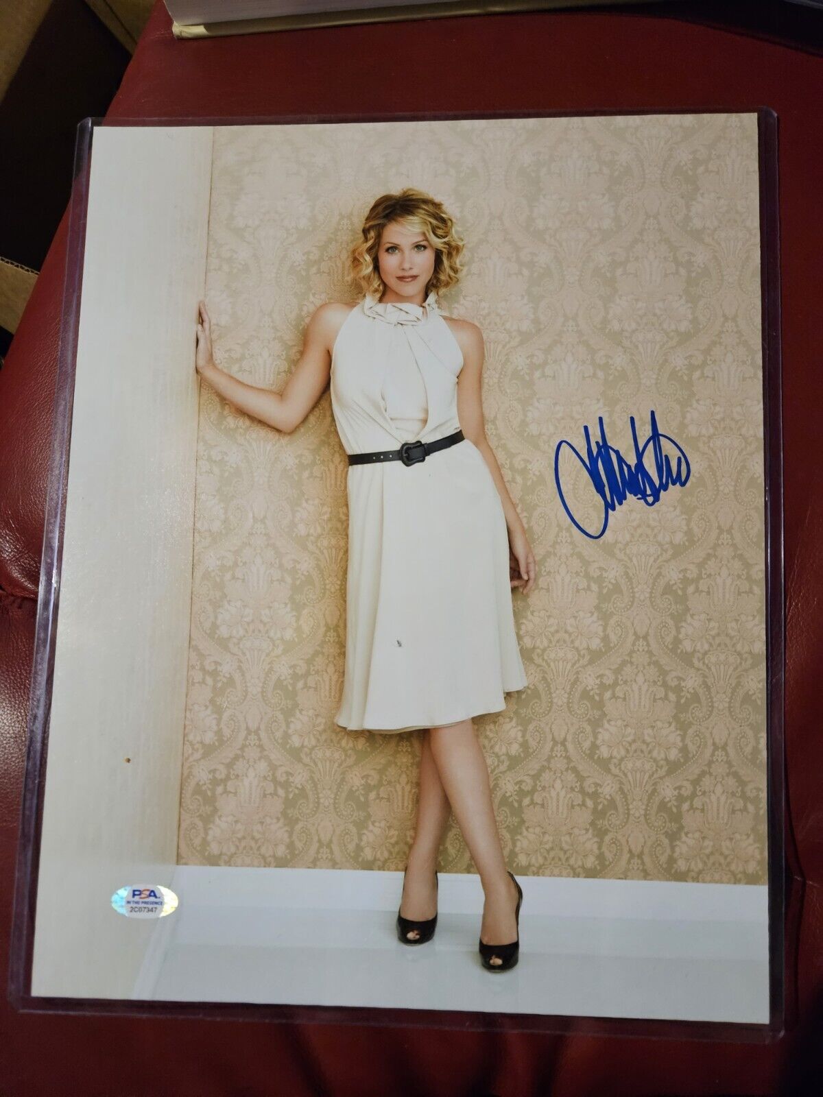 Christina Applegate autographed 11x14 Photo PSA COA Authentic Auto