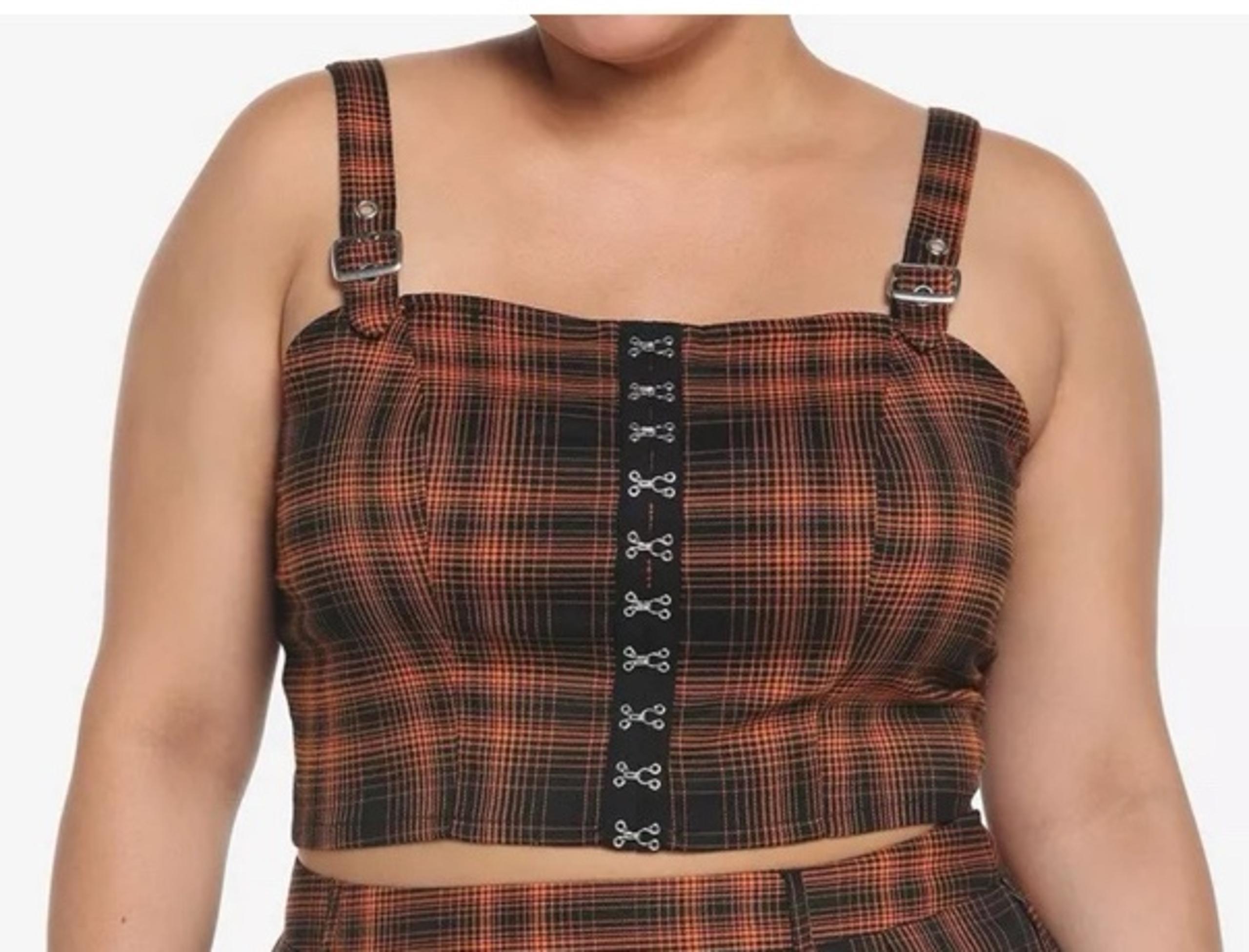 Hot topic plus size crop top