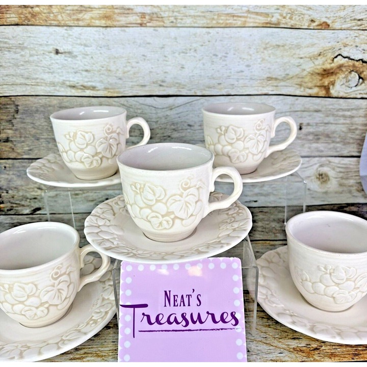 Vintage Metlox Poppytrail ANTIQUE GRAPE White Embossed Cups & Saucer Set of 5