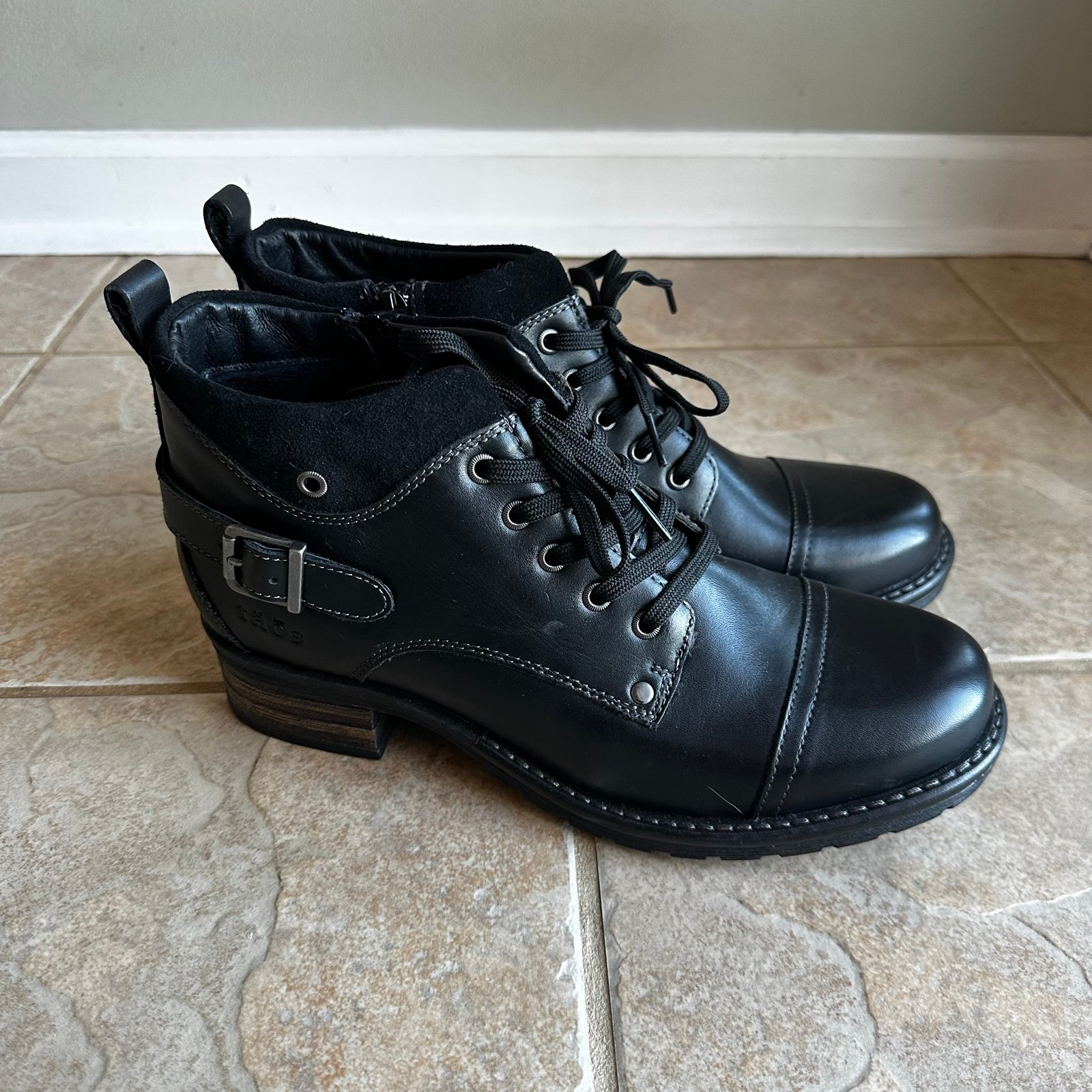 Taos Mini Crave Black Leather Boots