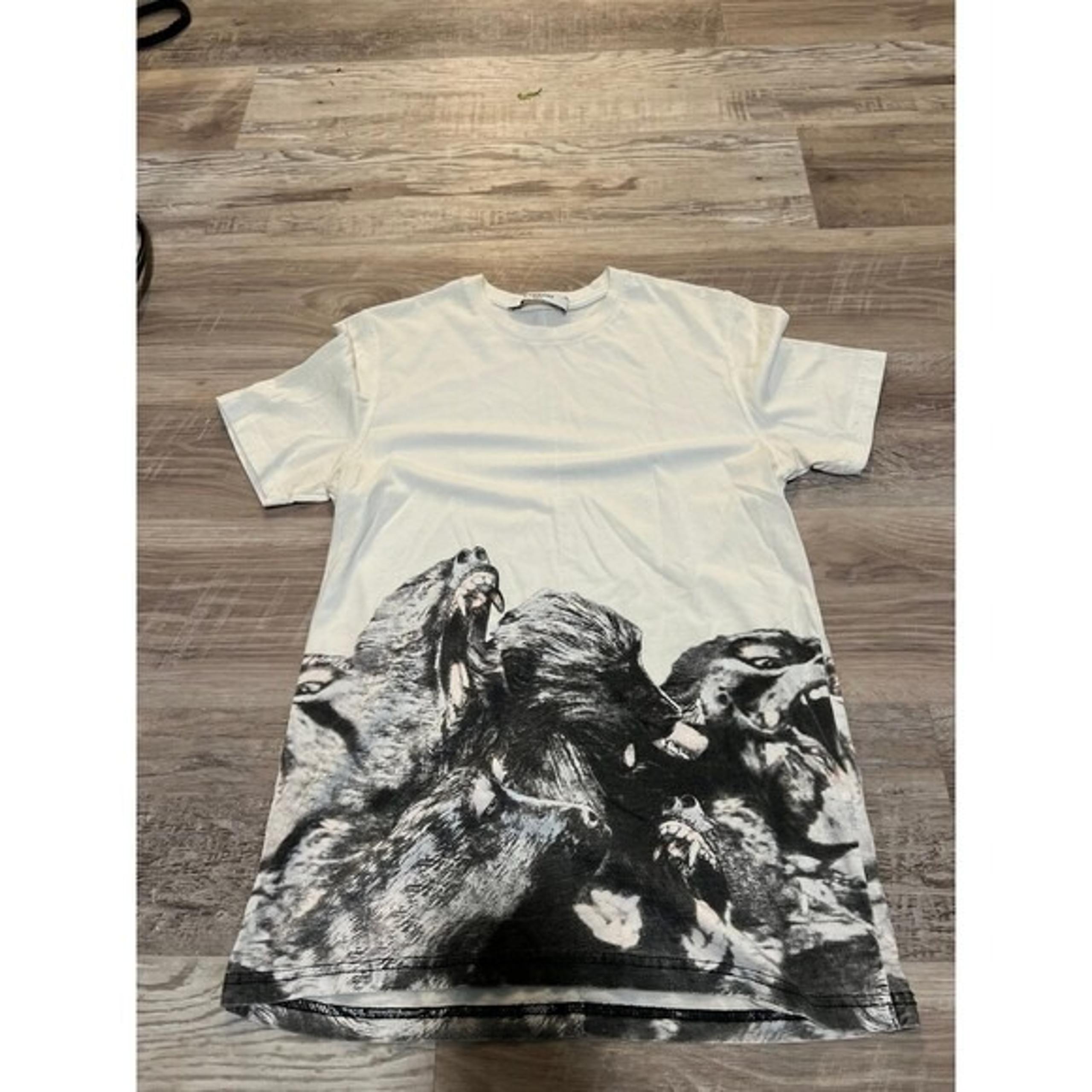 Givenchy Authentic Boys shirt like new with animals size s fits womens xs-s