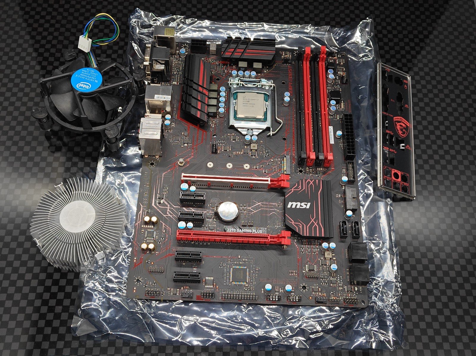 MSI Z270 GAMING PLUS DDR4 /Intel Fan/Intel i7 SR 338 3.60ghz/Condenser / 5pc