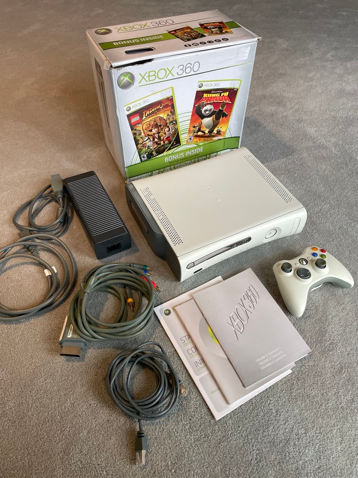 60 GB Xbox 360 in box