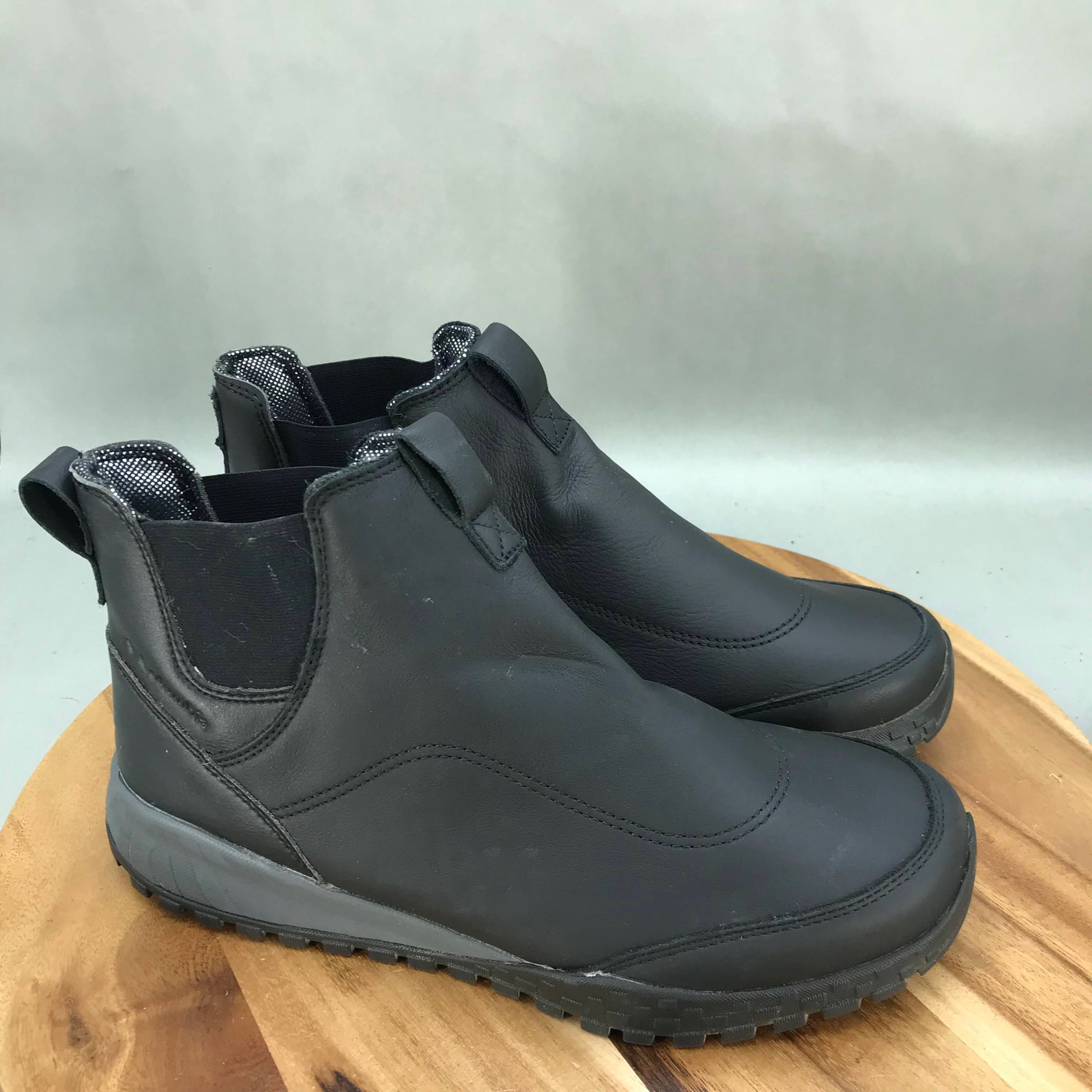 Columbia Pull On Boots for Men Mercari