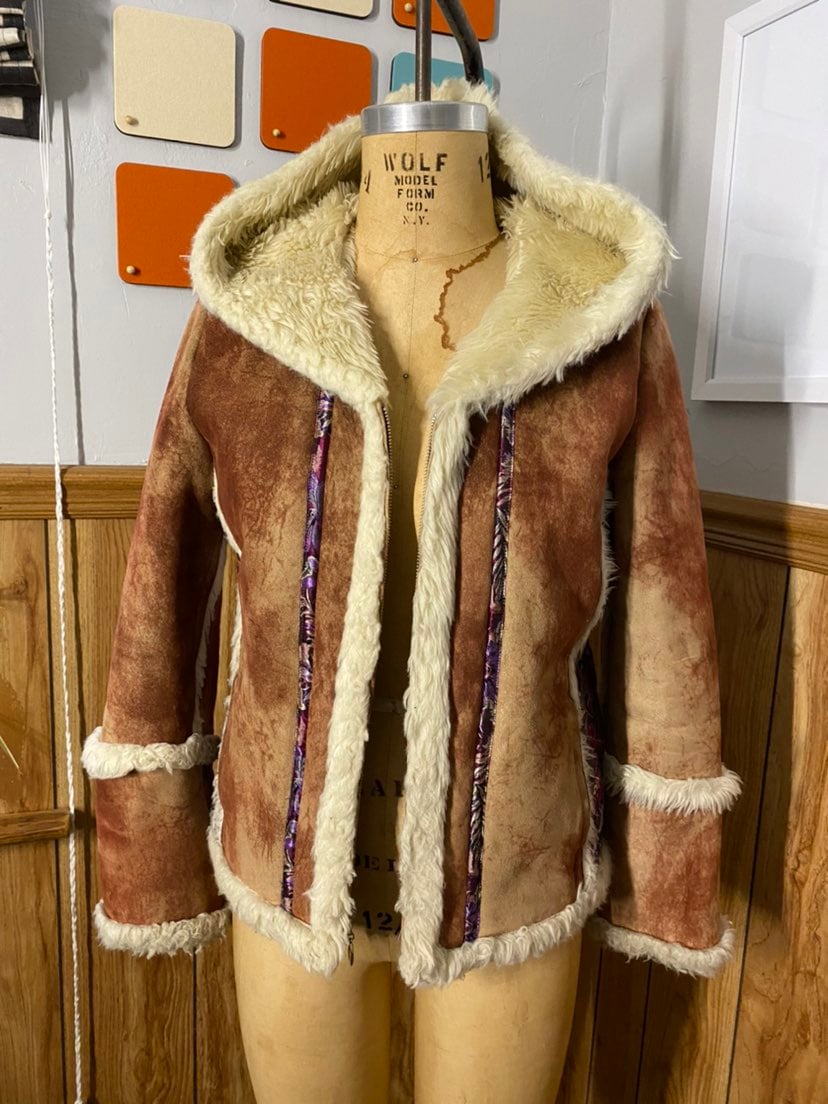 VINTAGE SKEA faux leather/fur jacket S/M
