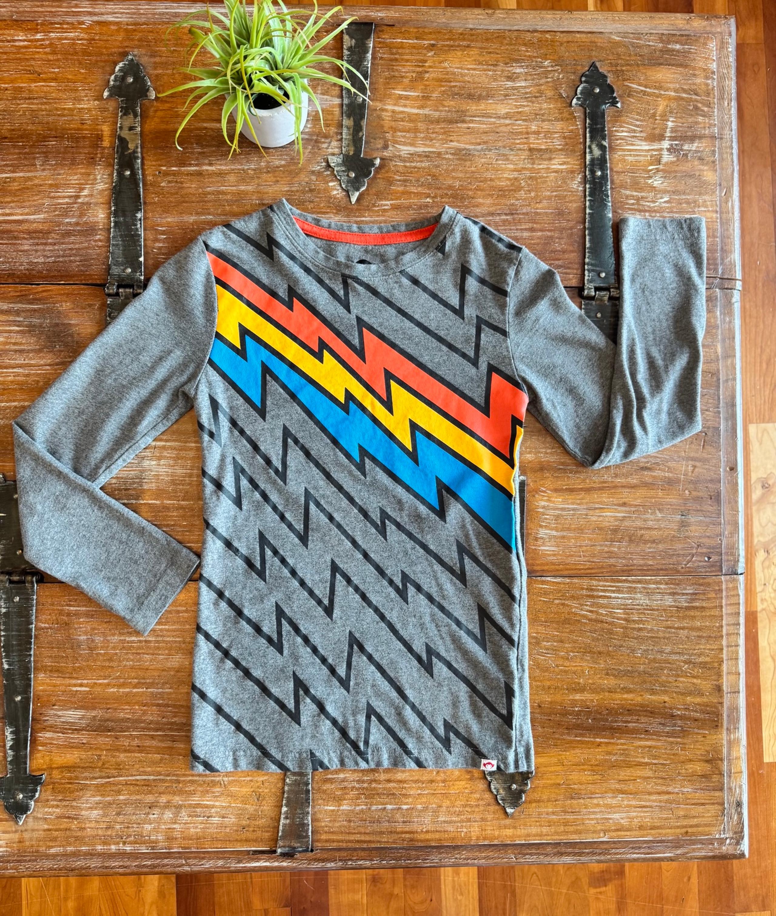 Bold Lightening Bolt Tee by Appman