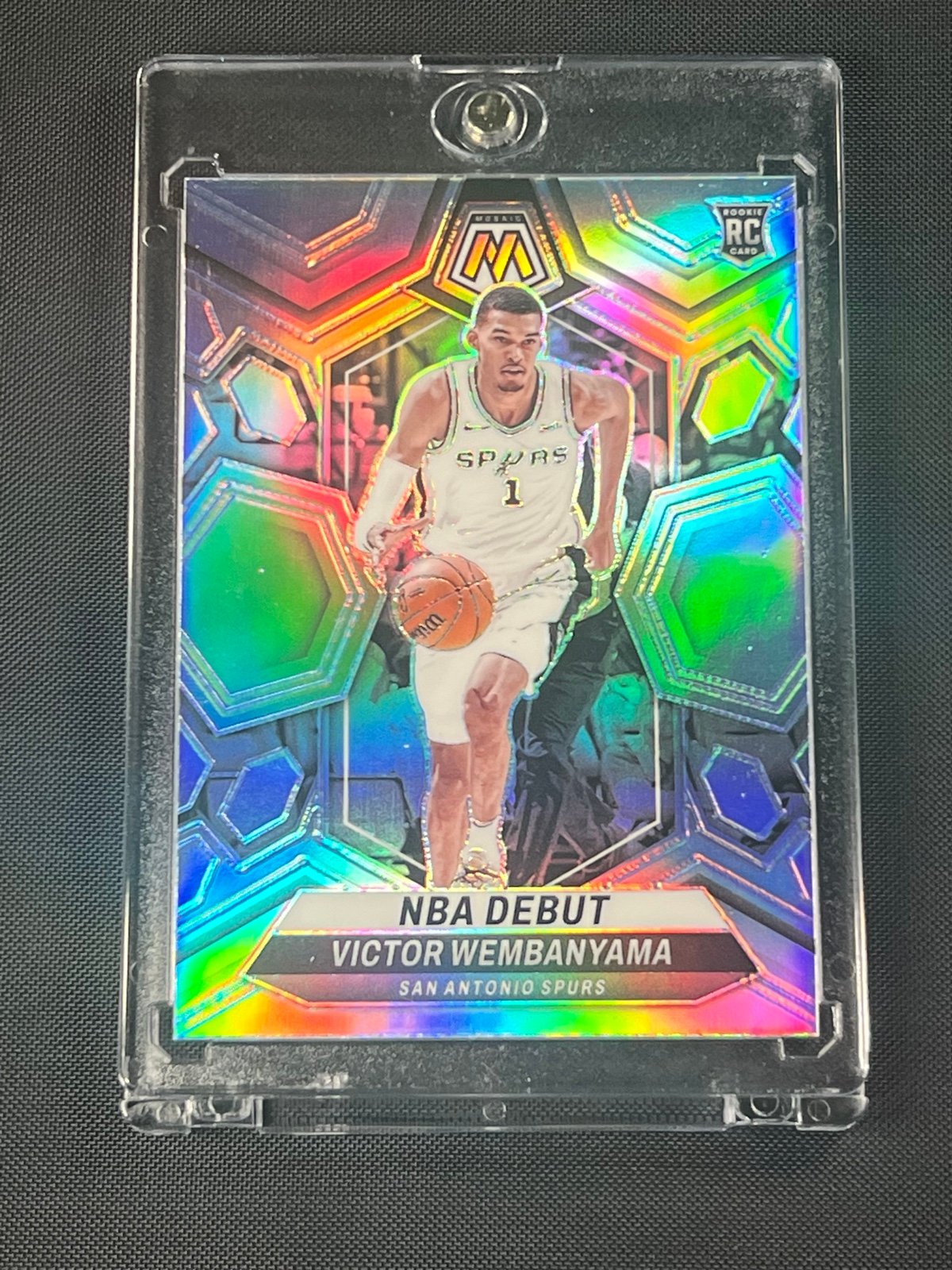 VICTOR WEMBANYAMA 2023-24 PANINI MOSAIC #257 ROOKIE NBA DEBUT SILVER PRIZM RC