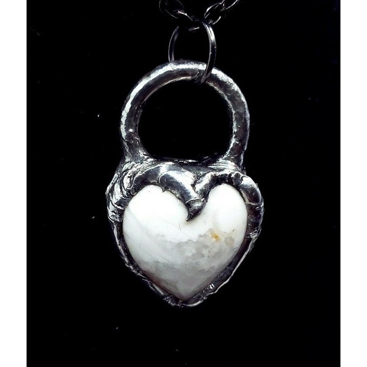 Howlite heart crystal Necklace gothic fantasy metalwork