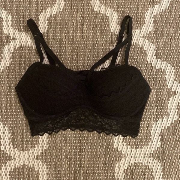 Victoria’s Secret bra size medium