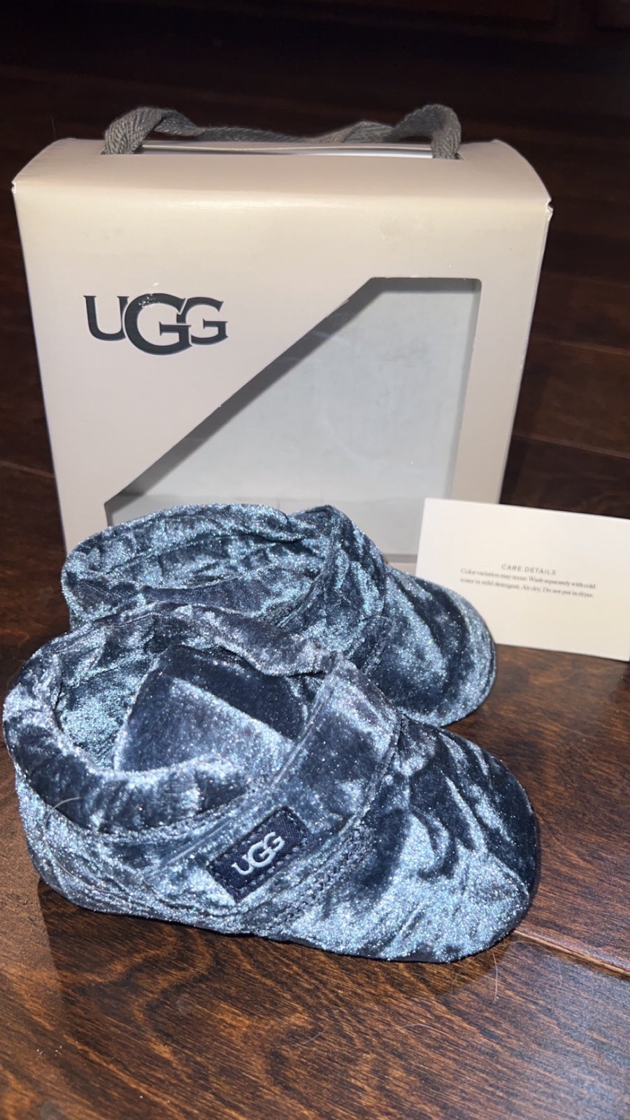 NIB UGG Australia kids bixbee crushed velvet blue booties