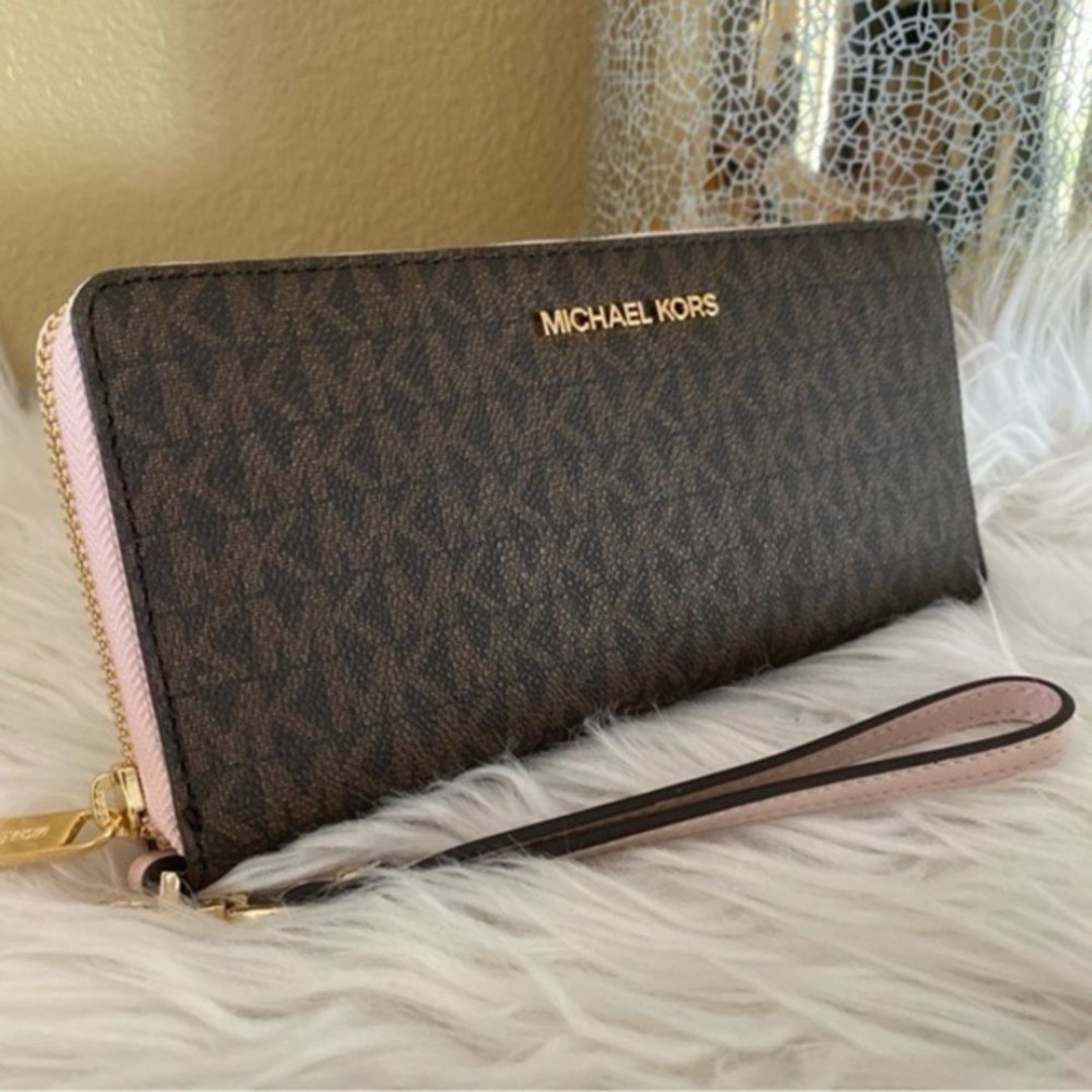 New Michael Kors jet set travel large continental wallet