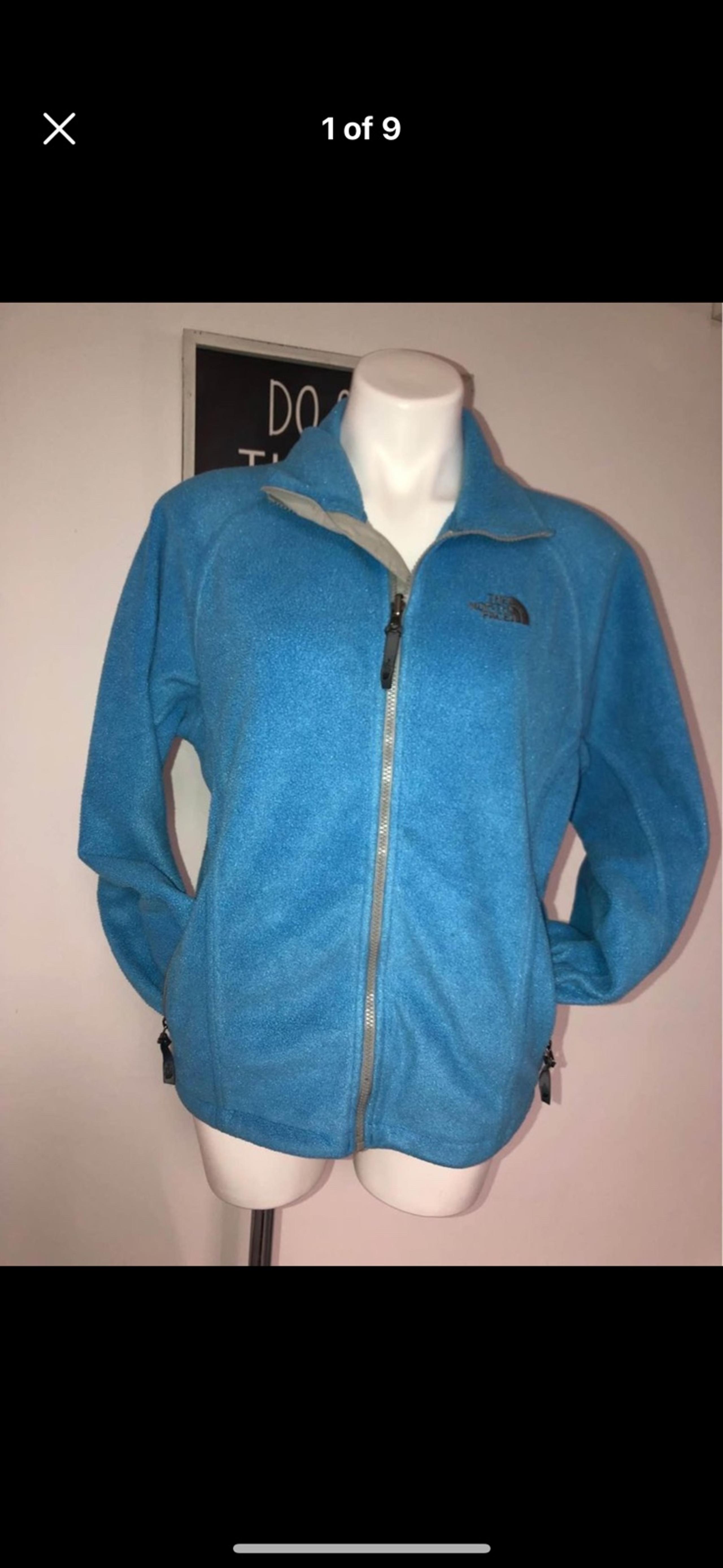 The north face full zip fleece jacket women’s medium no stains no rips good