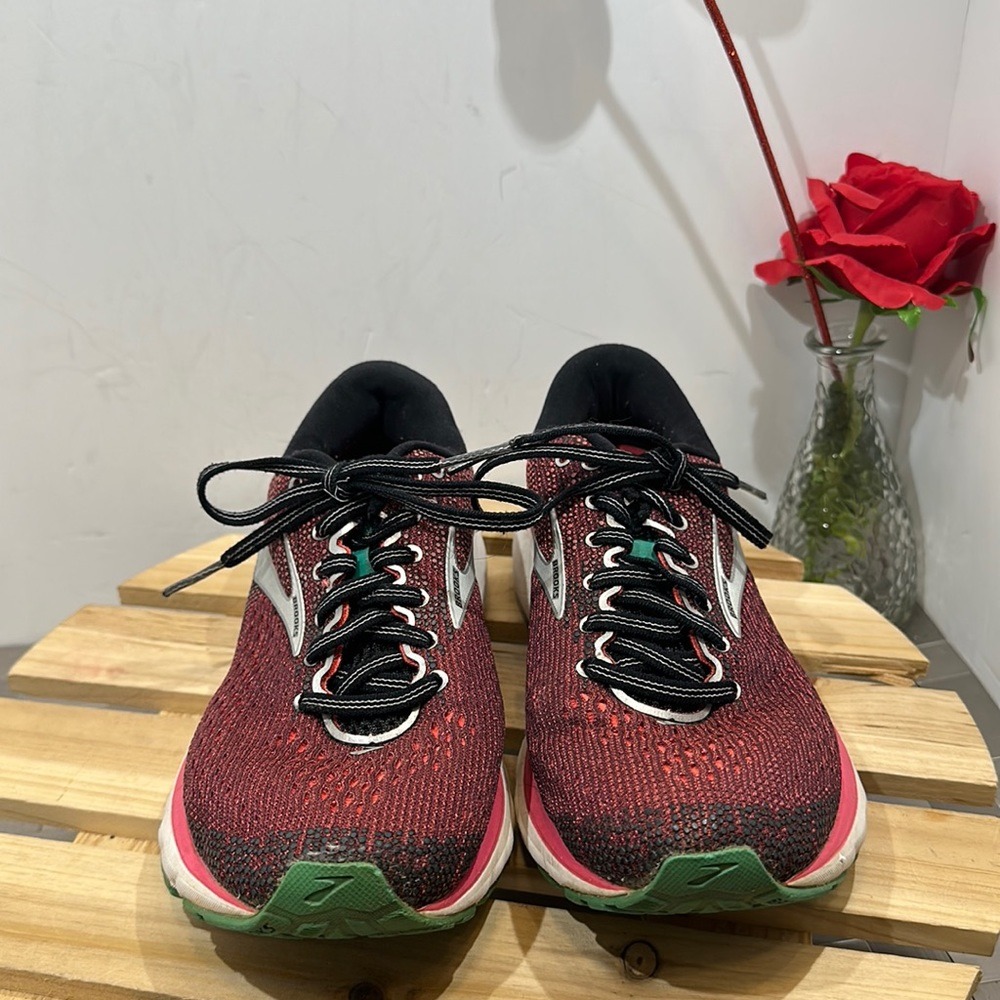 Brooks sneakers #138