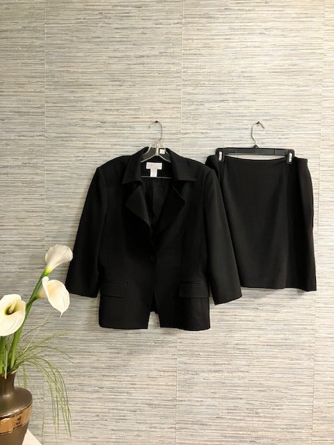 TYLER GILLIS - Size 14 - Black Career Skirt Suit - Fully Lined - Like New!