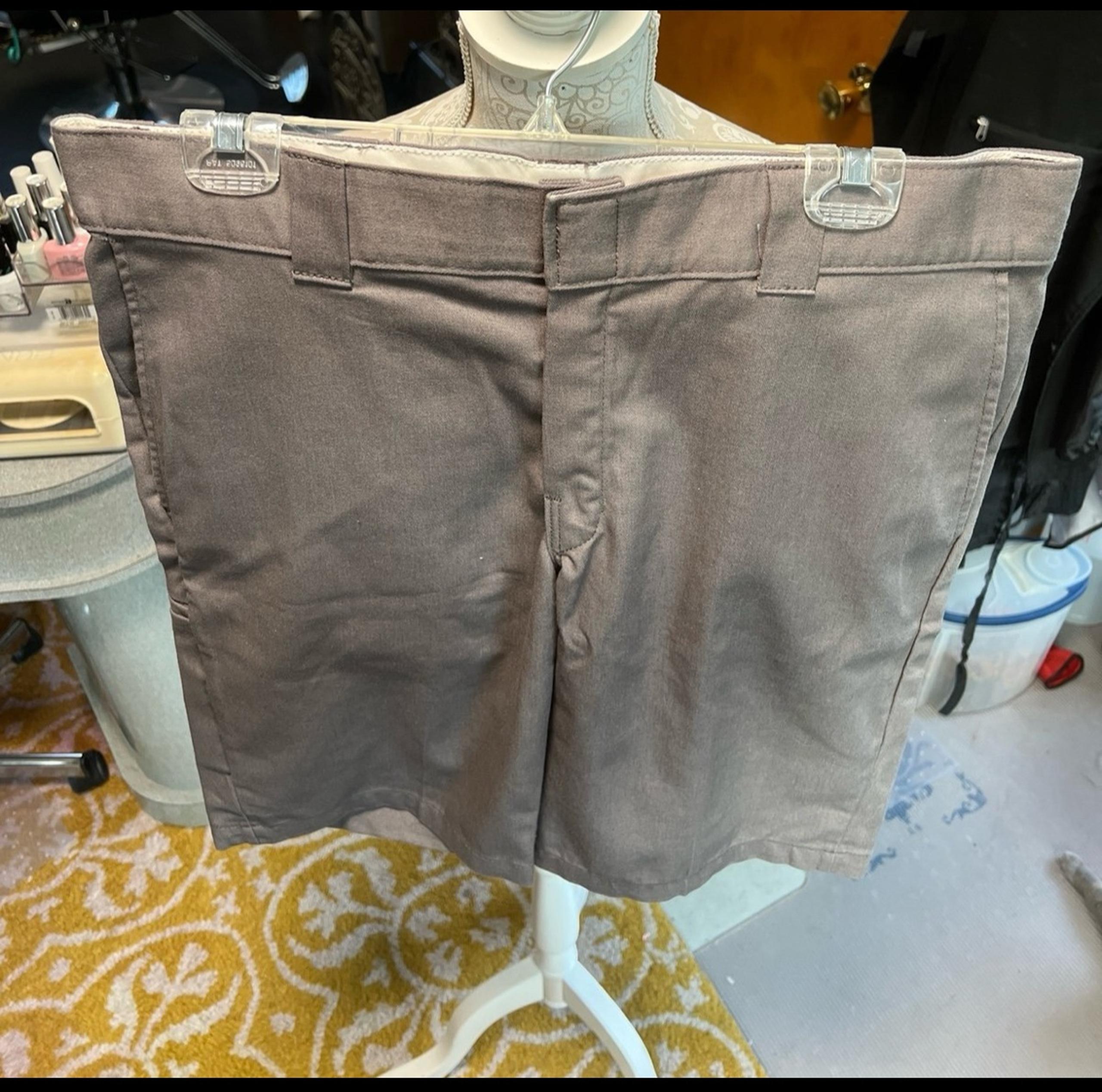Dickies Flex Slim Fit Shorts 
Men’s 36W Slim Fit Flex Work Shorts Summer Casual