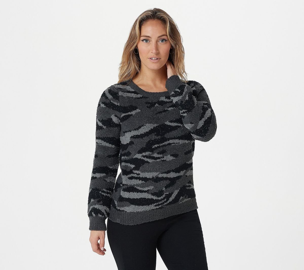 Barefoot Dreams CozyChic Seaside Crew-Neck Pullover in Carbon Camo