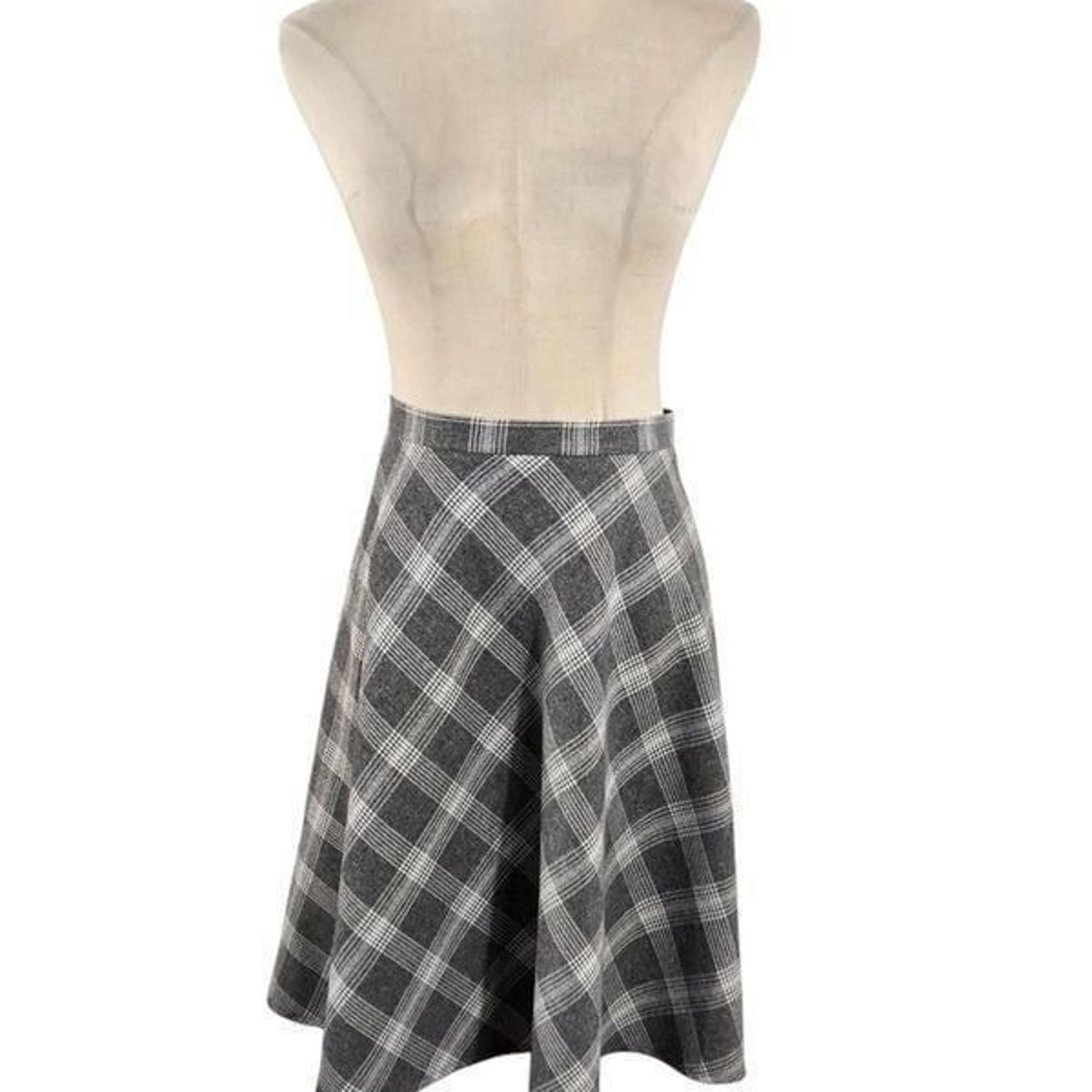 Tahari Gray Plaid Mini Skirt