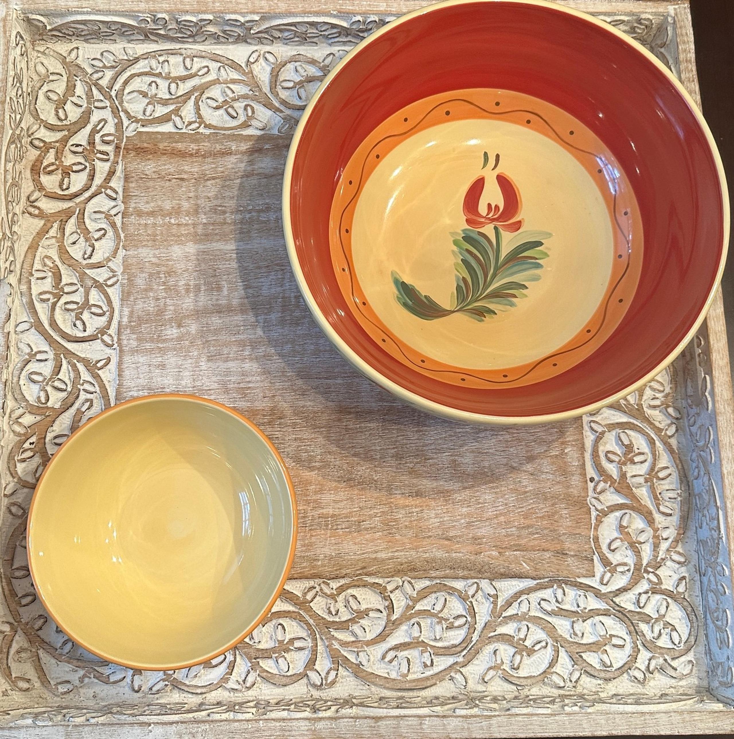 Southern Living At Home Siena Serving Bowls LG & SM
Bowls Sold Together RARE