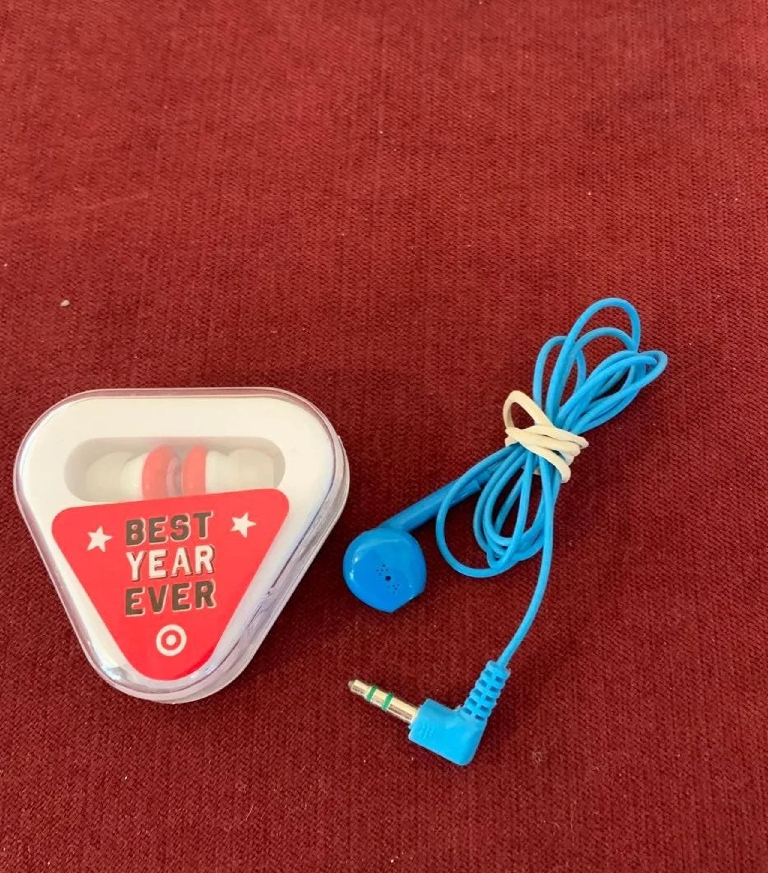 Target earphones earbuds+ bonus