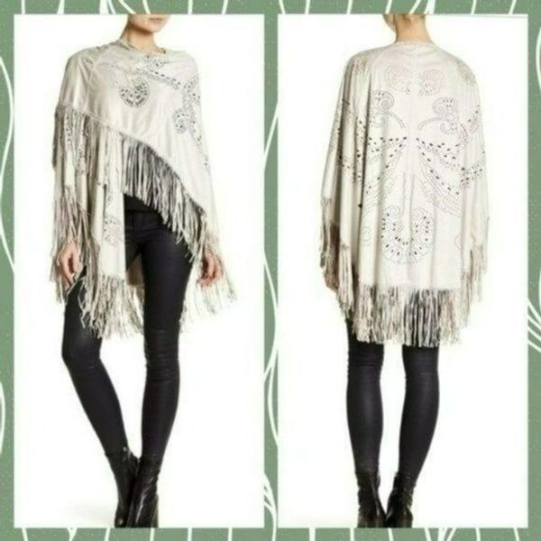 NWT MSRP 147 Insight Fringe Faux Suede Cape Women's One Size