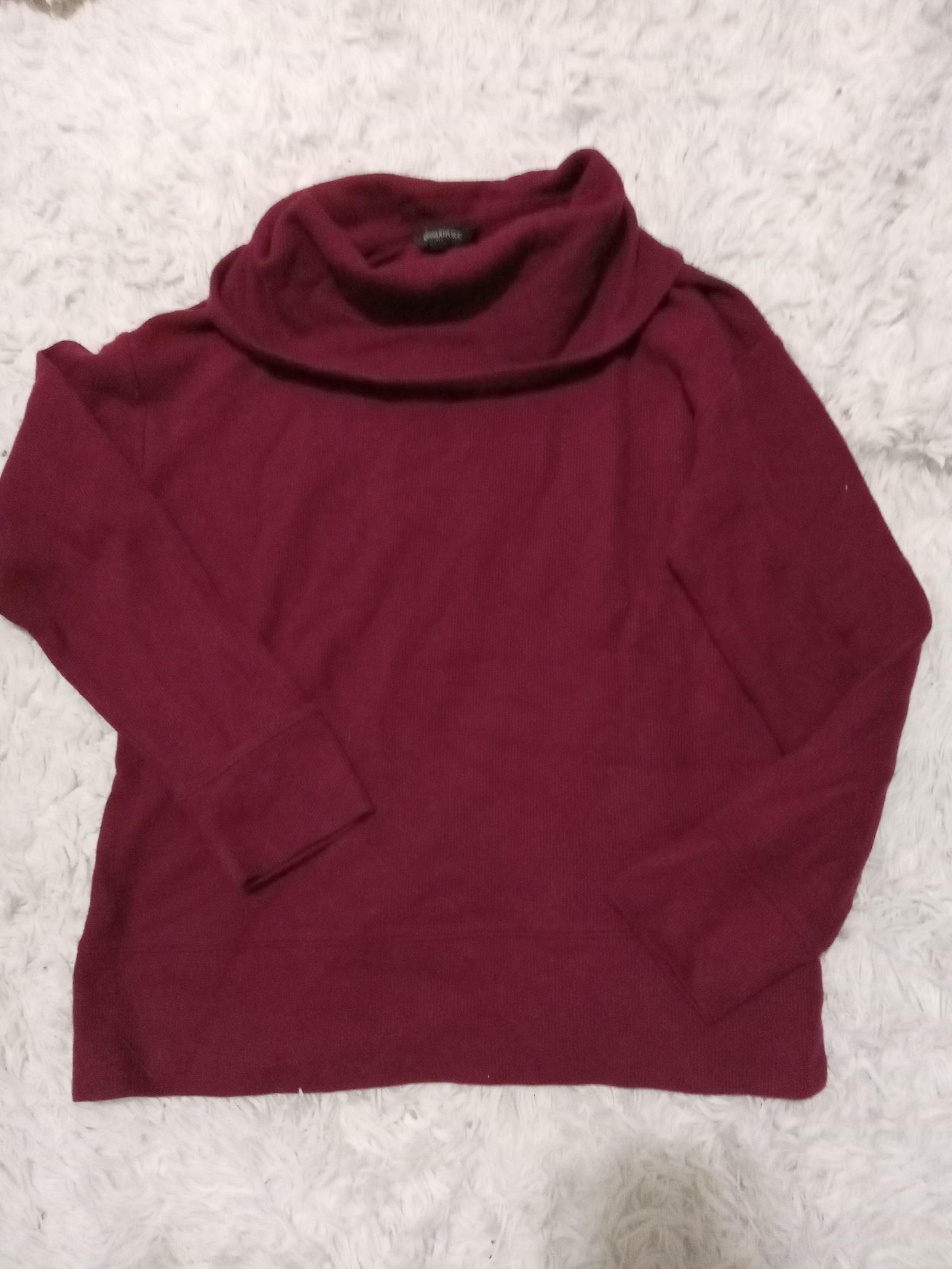NWOT Banana Republic Burgundy Turtleneck Sweater