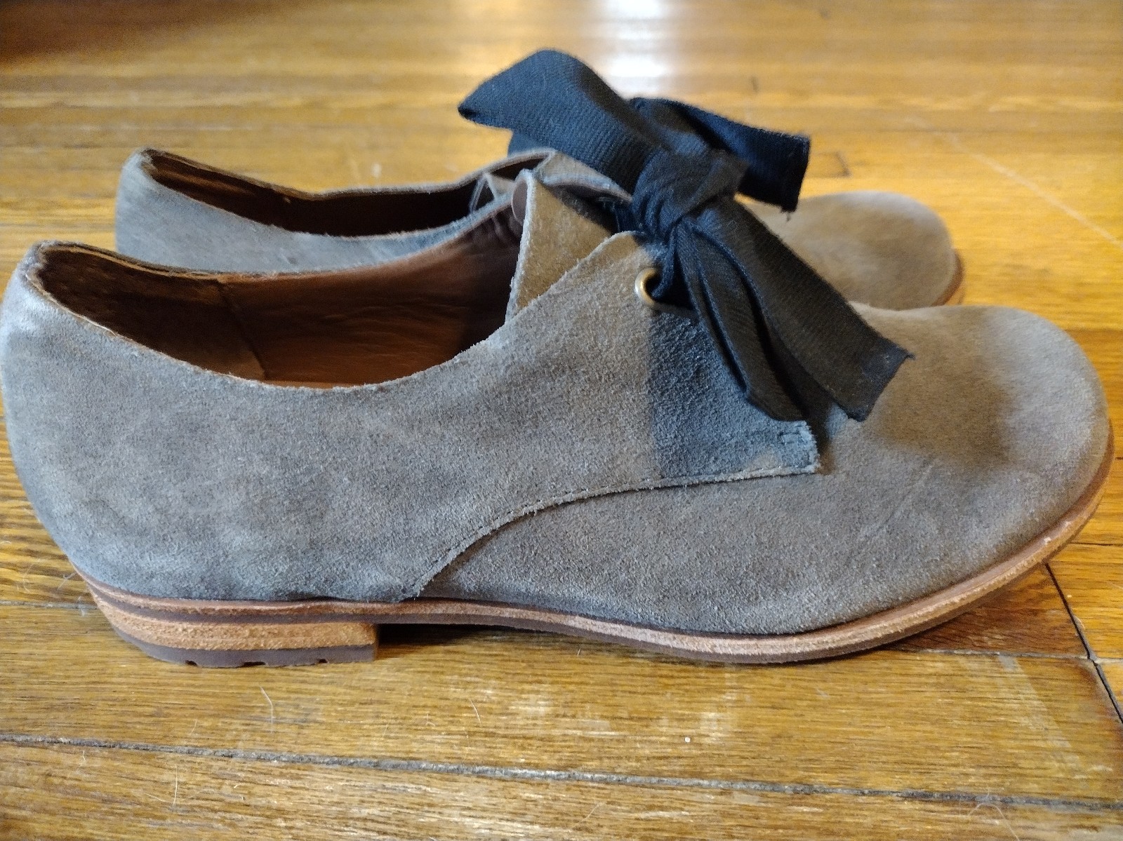 Kork ease shop beryl bow flat
