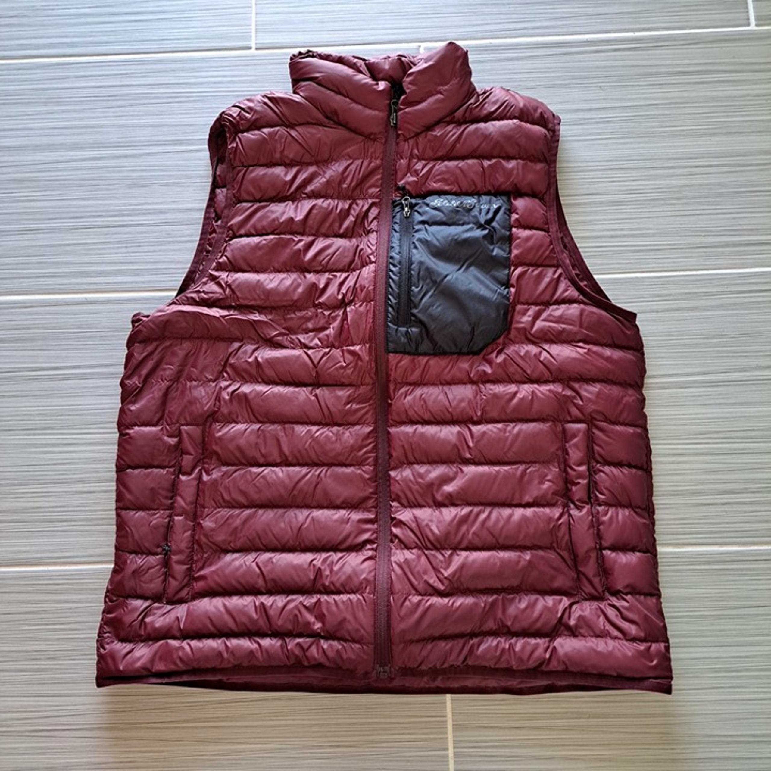Eddie Bauer Stratustherm Men's Down Filled Vest Maroon Full Zip Size Large