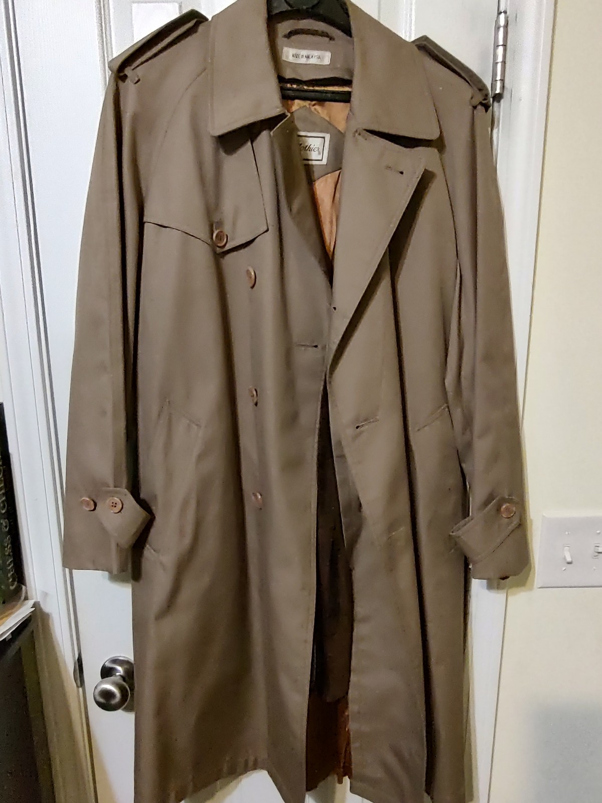 The Clothier Men Trench coat Brown Cotton SZ 38S