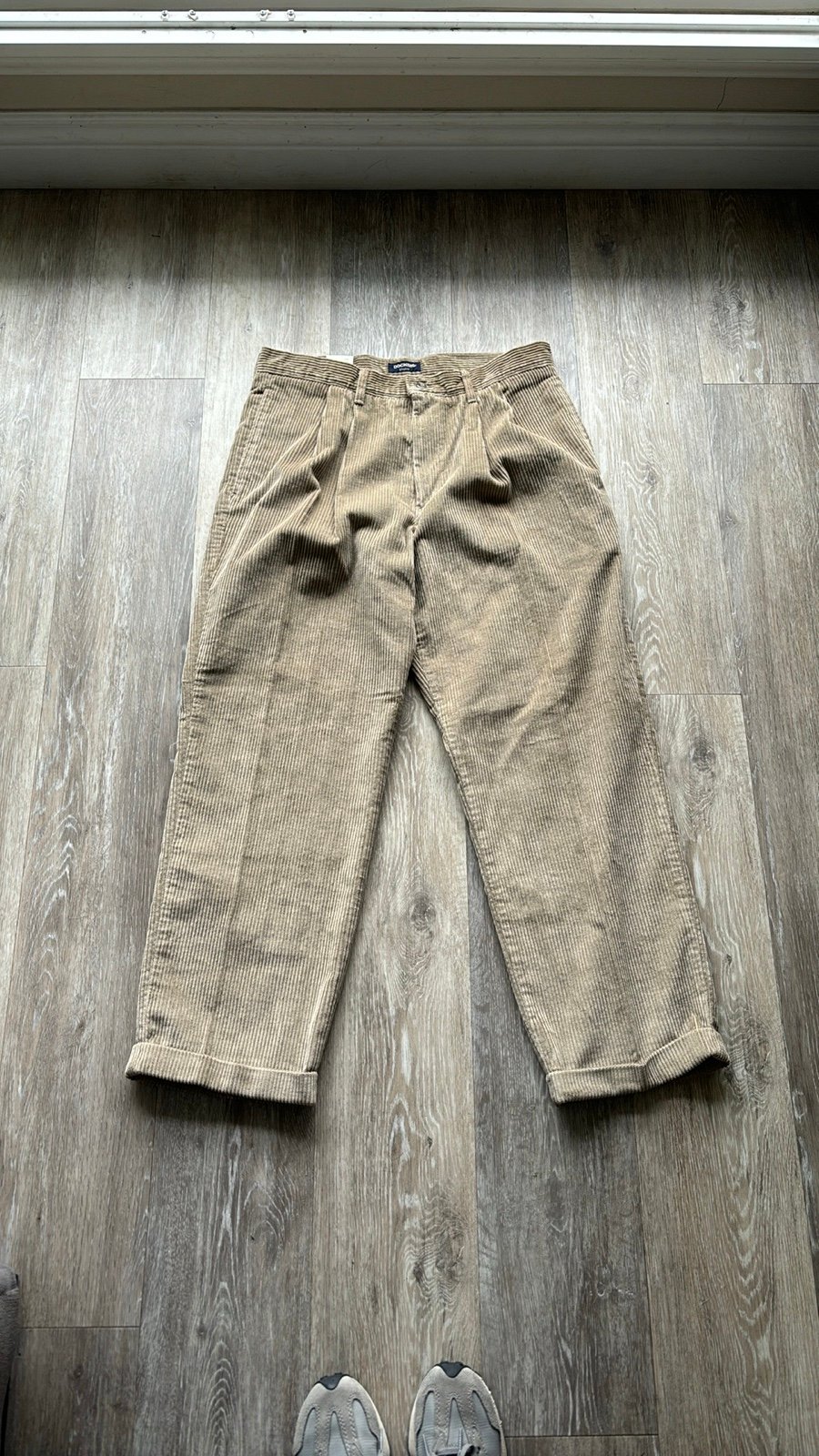 Vintage Dockers NWT Tan Corduroy Relaxed Khakis Pleated Fit Cuffed Size 36 x 30