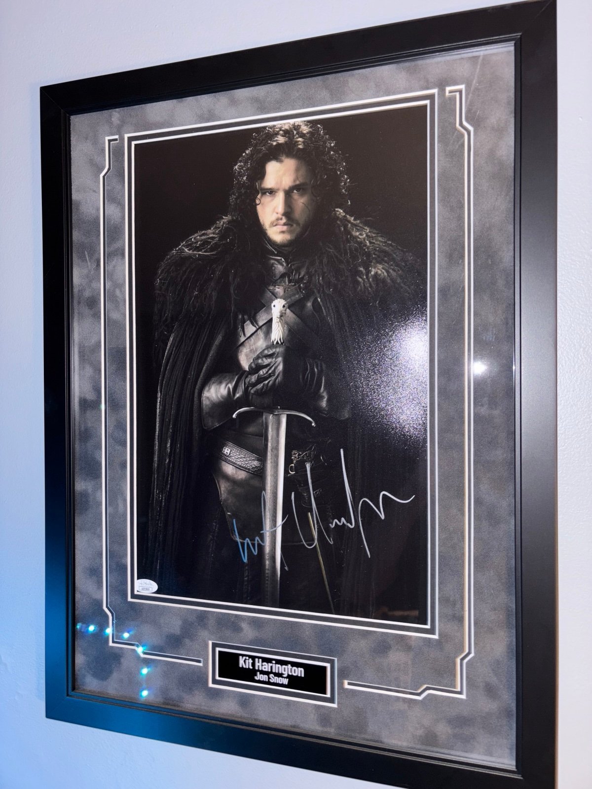Jon snow autograph photo
