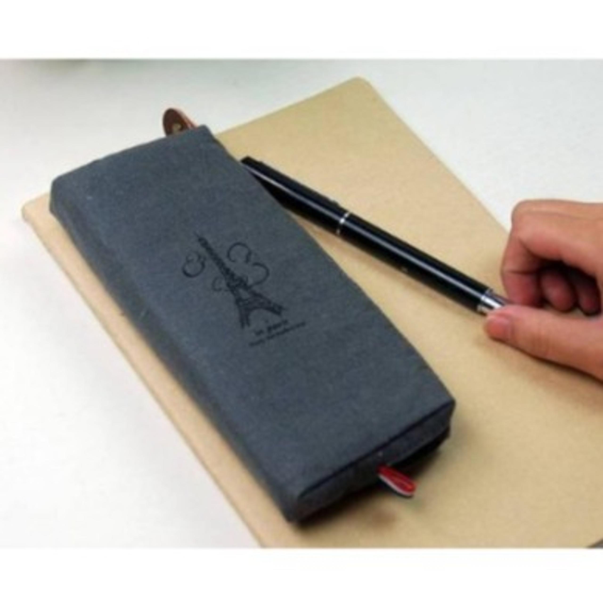 Eiffel Tower Canvas Pencil Case/Shave Kit NWOT